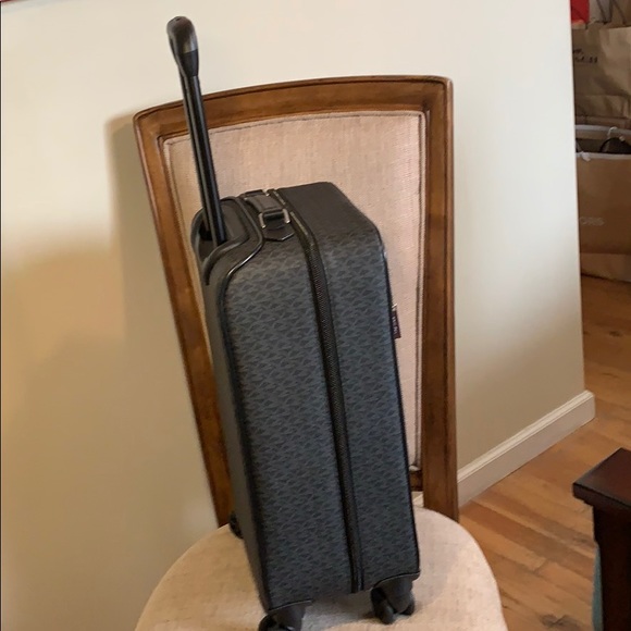 Michael Kors Carry On Luggage Trolley Black - Picture 3 of 8